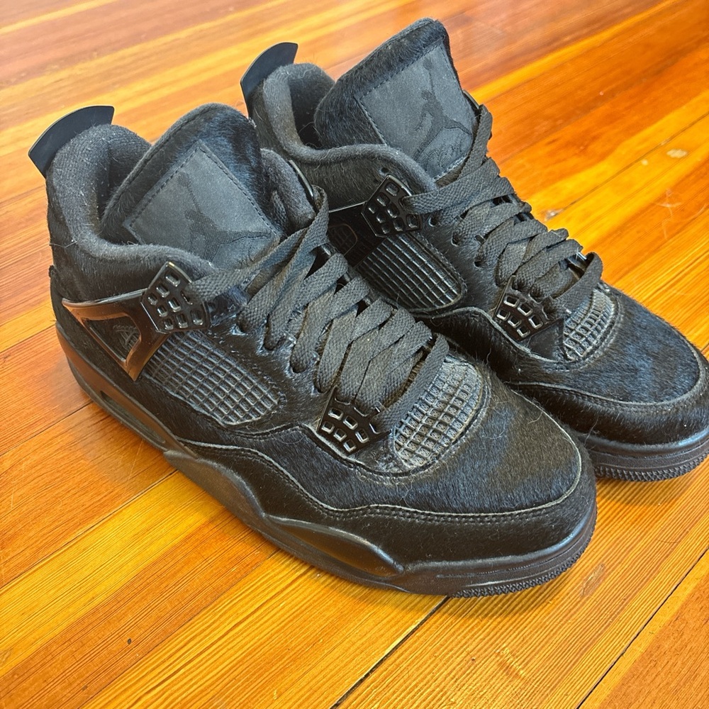 Olivia Kim X Women’s Jordan 4 retro ‘no cover’
